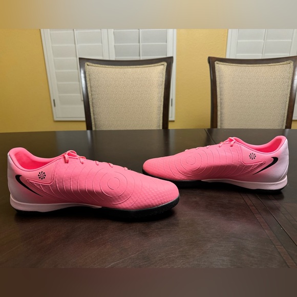 New Nike Phantom GX 2 Academy IC Mad Brillliance Pack Pink Soccer Cleats Size 11 - Picture 12 of 14
